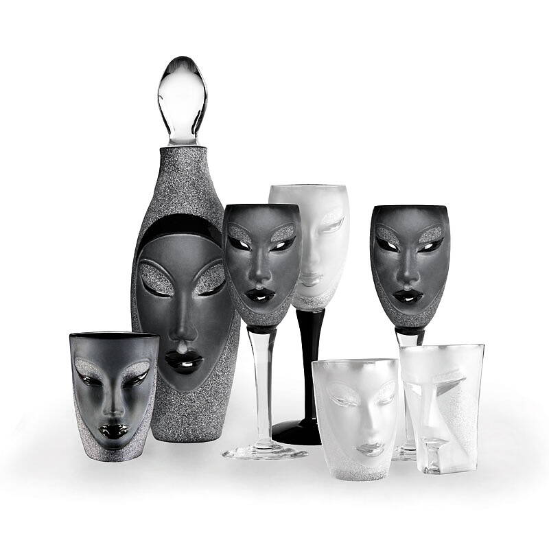 Målerås Glasbruk  Karaff, Electra, MASQ TABLEWARE, Svart  - höjd 330mm 105cl